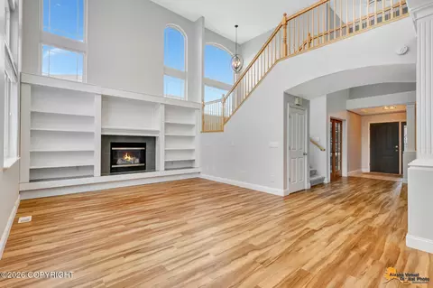 Living - 8740 Sonora Cir, Eagle River, AK 99577 photo 3 of 6