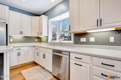 Kitchen - 8740 Sonora Cir, Eagle River, AK 99577 photo 3 of 3