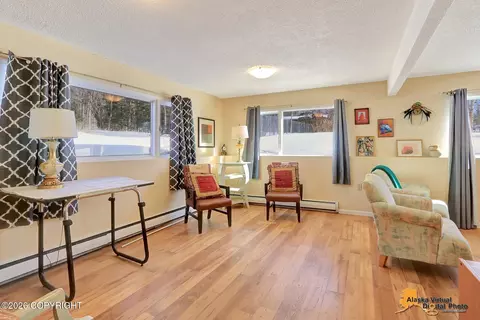 Living - 20608 Lucas Ave, Eagle River, AK 99577 photo 7 of 8