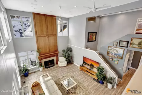 8100 Sky Mountain Ln, Anchorage, AK 99502