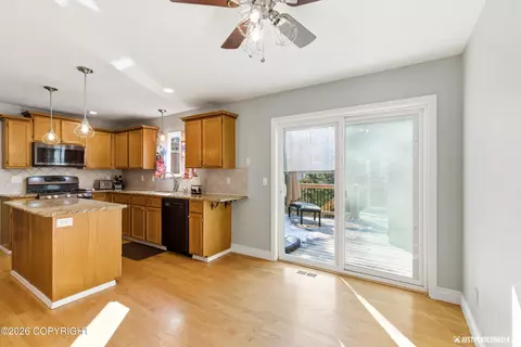 Kitchen - 19120 Babrof Dr, Eagle River, AK 99577 photo 2 of 6