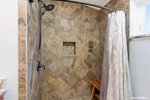 Bath - 19120 Babrof Dr, Eagle River, AK 99577 photo 5 of 7