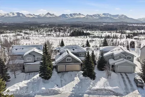 10935 Northfleet Dr, Anchorage, AK 99515