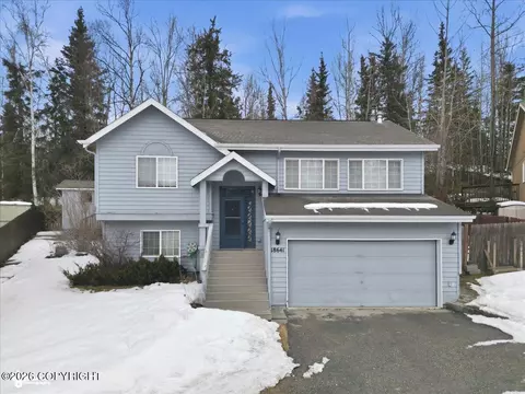 18641 Gibens Cir, Eagle River, AK 99577