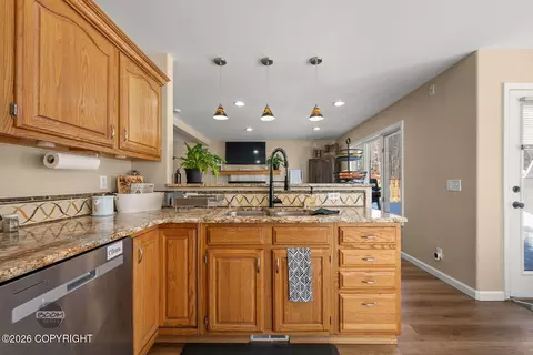 10911 Kaskanak Dr, Eagle River, AK 99577 photo 17