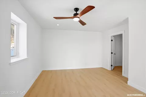 Bedroom - 19031 Upper Mccrary Rd, Eagle River, AK 99577 photo 1 of 8