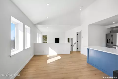 Living - 19031 Upper Mccrary Rd, Eagle River, AK 99577 photo 1 of 6