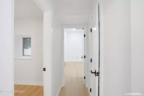 Entry Way - 19031 Upper Mccrary Rd, Eagle River, AK 99577 photo 4 of 9