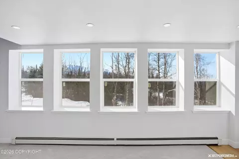 Living - 19031 Upper Mccrary Rd, Eagle River, AK 99577 photo 5 of 6