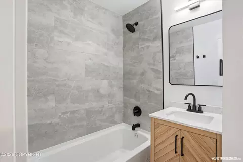 Bath - 19031 Upper Mccrary Rd, Eagle River, AK 99577 photo 2 of 6