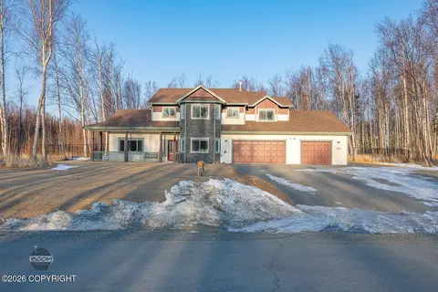 4822 N Feldspar Cir, Wasilla, AK 99654
