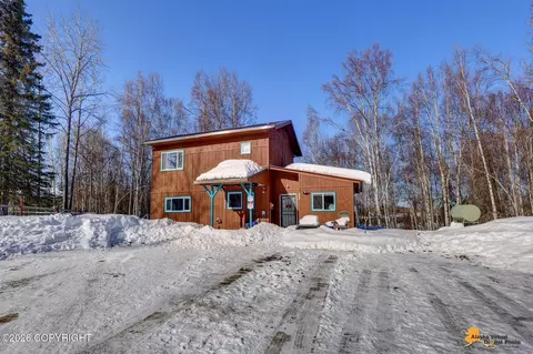 9377 N Blackie Loop, Willow, AK 99688