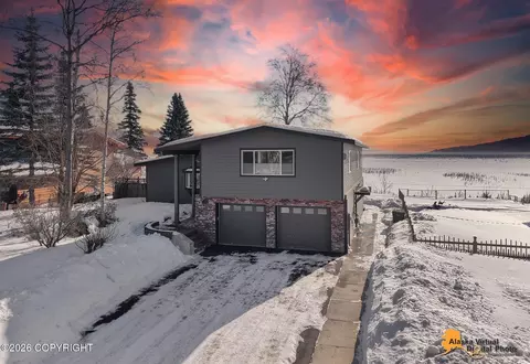 360 Oceanview Dr, Anchorage, AK 99515