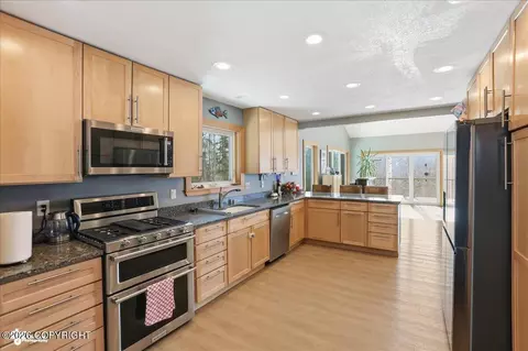 Kitchen - 22601 Eagle Glacier Loop, Eagle River, AK 99577 photo 3 of 5