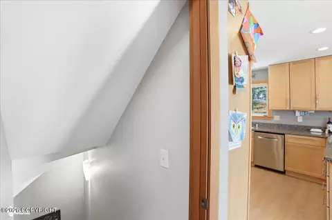Entry Way - 22601 Eagle Glacier Loop, Eagle River, AK 99577 photo 7 of 8