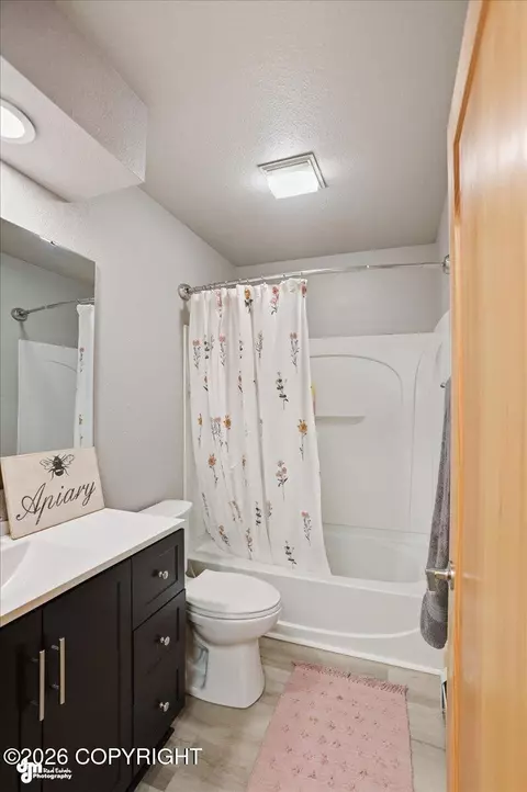 Bath - 22601 Eagle Glacier Loop, Eagle River, AK 99577 photo 4 of 13