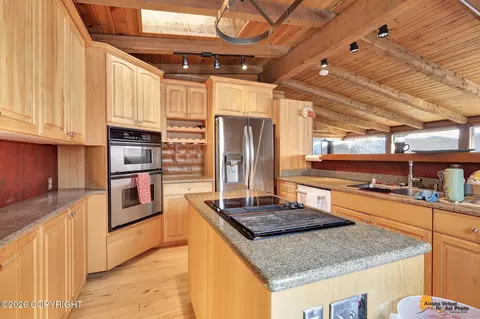 Kitchen - 14523 Don Cir, Eagle River, AK 99577 photo 1 of 2