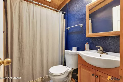 Bath - 14523 Don Cir, Eagle River, AK 99577 photo 1 of 2