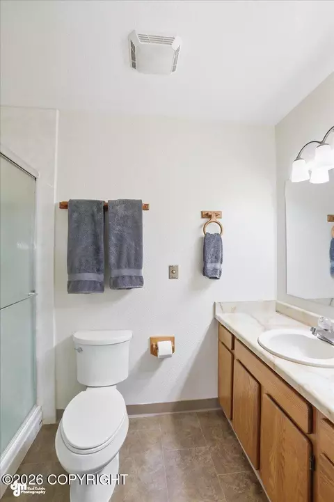 Bath - 18630 Eaglewood Loop, Eagle River, AK 99577 photo 4 of 4