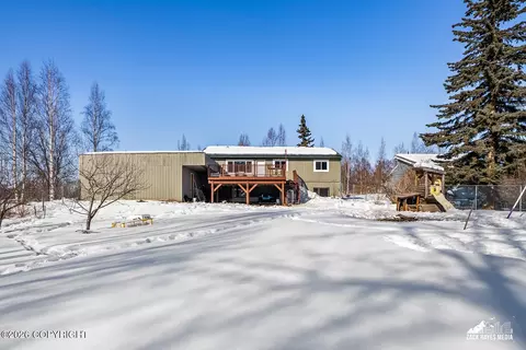 Exterior - 20880 Oberg Rd, Chugiak, AK 99567 photo 3 of 4