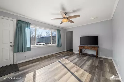 Living - 20880 Oberg Rd, Chugiak, AK 99567 photo 2 of 2