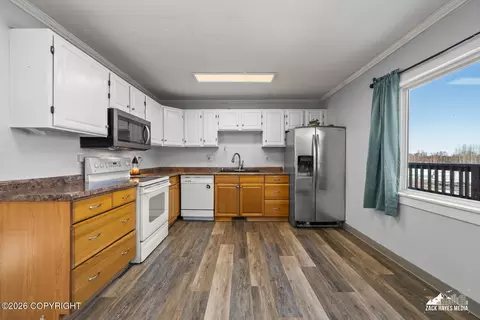 Kitchen - 20880 Oberg Rd, Chugiak, AK 99567 photo 1 of 9