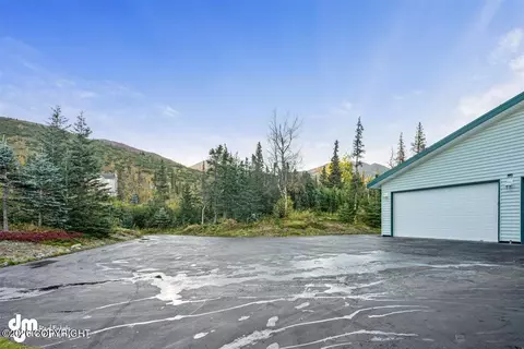 Exterior - 10121 Middlerock Rd, Anchorage, AK 99507 photo 17 of 38