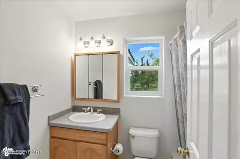 Bath - 10121 Middlerock Rd, Anchorage, AK 99507 photo 10 of 11