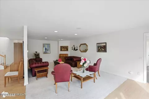 Living - 10121 Middlerock Rd, Anchorage, AK 99507 photo 5 of 6