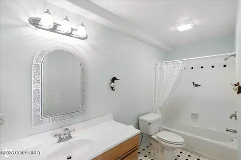 Bath - 10121 Middlerock Rd, Anchorage, AK 99507 photo 4 of 11