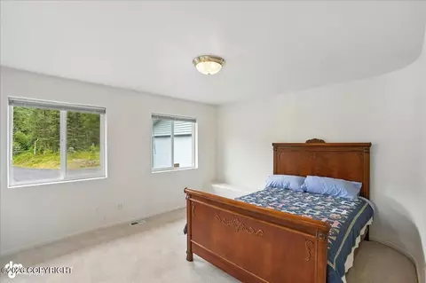 Bedroom - 10121 Middlerock Rd, Anchorage, AK 99507 photo 9 of 9