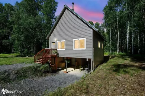 16285 E Nosey Ave, Talkeetna, AK 99676