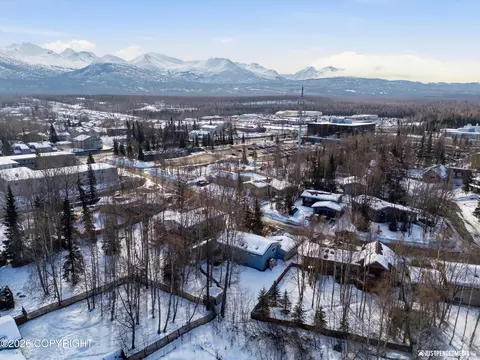 View/Area - 5329 E 42nd Ave, Anchorage, AK 99508 photo 2 of 4