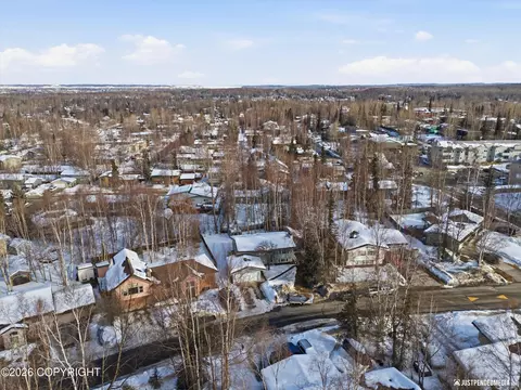 View/Area - 5329 E 42nd Ave, Anchorage, AK 99508 photo 3 of 4