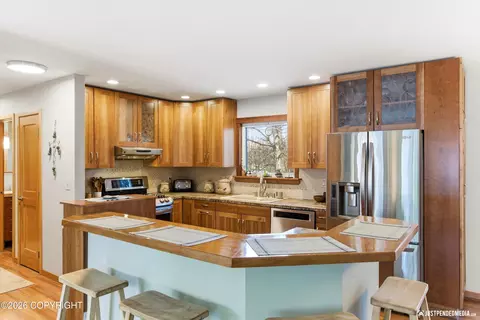 Kitchen - 5329 E 42nd Ave, Anchorage, AK 99508 photo 2 of 7