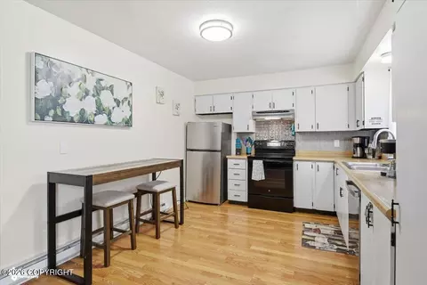12521 Tanada Loop, Anchorage, AK 99515 photo 11
