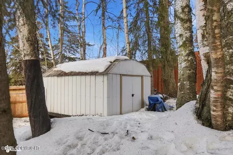 12521 Tanada Loop, Anchorage, AK 99515 photo 38