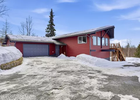 6700 Round Tree Dr, Anchorage, AK 99507