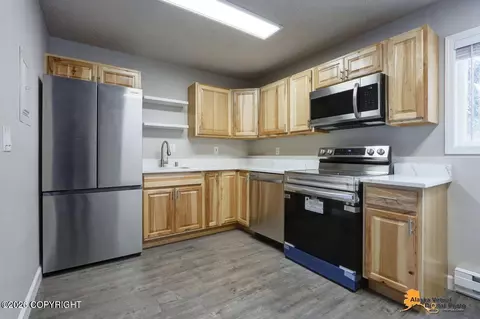 4430 View Cir #1, Anchorage, AK 99507