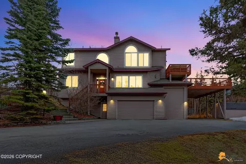 10100 Zermatt Cir, Anchorage, AK 99507
