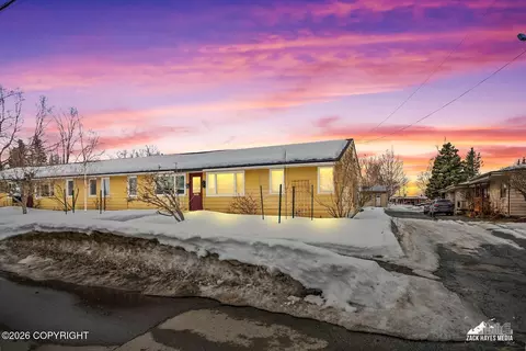 1026 P St # 7, Anchorage, AK 99501