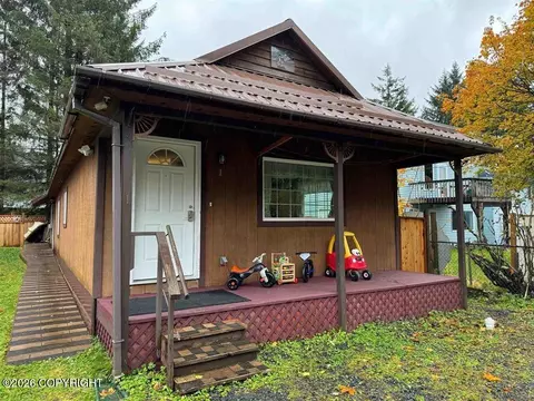 5905 Churchill Way # 1, Juneau, AK 99801