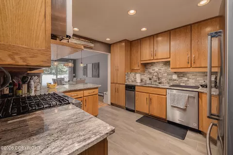 Kitchen - 654 Highlander Cir, Anchorage, AK 99518 photo 4 of 4