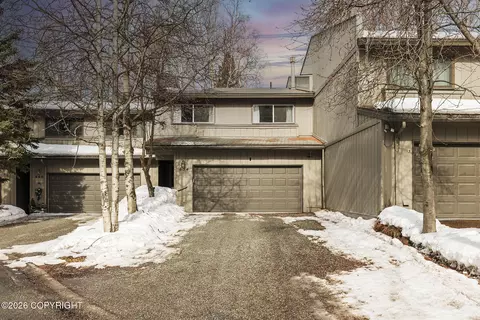 Exterior - 654 Highlander Cir, Anchorage, AK 99518 photo 1 of 2