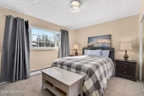 Bedroom - 17507 Kantishna Rd, Eagle River, AK 99577 photo 5 of 6