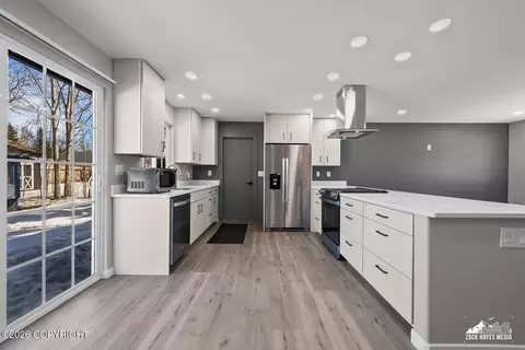 16717 Eleonora St, Eagle River, AK 99577 photo 15