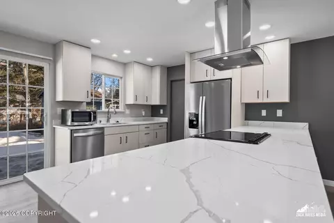 16717 Eleonora St, Eagle River, AK 99577 photo 13