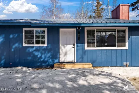 16717 Eleonora St, Eagle River, AK 99577 photo 4
