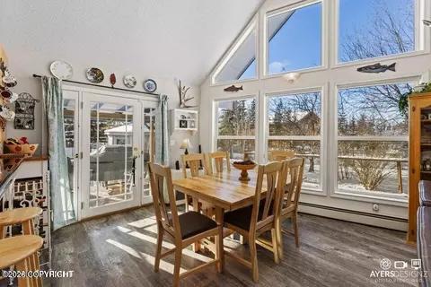 Dining - 29090 Mickeys Loop, Sterling, AK 99672 photo 1 of 2