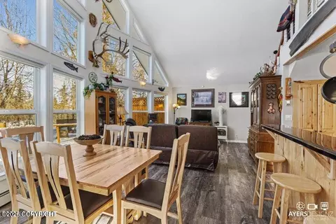 Dining - 29090 Mickeys Loop, Sterling, AK 99672 photo 2 of 2
